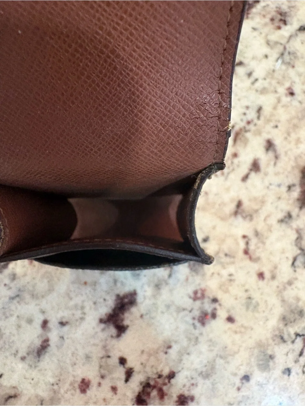 Louis Vuitton compact louis